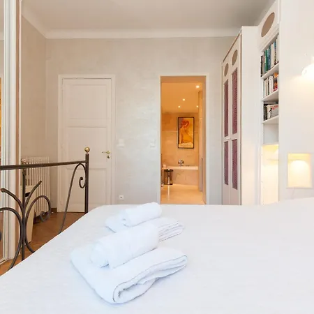 2-br By The Beaches Magical Sea View Apartment *
