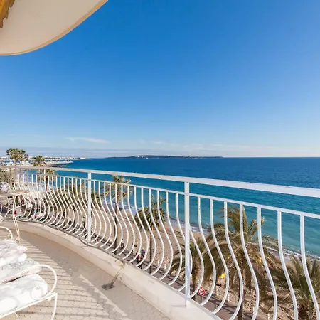 Apartment 2-br By The Beaches Magical Sea View *